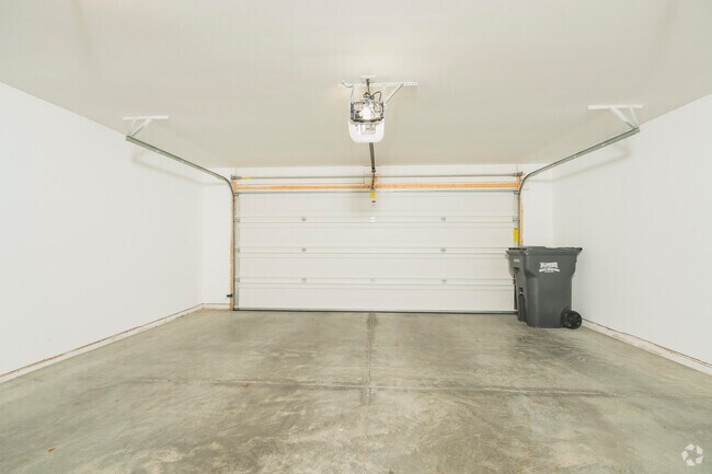 2 habitaciones, 2 baños - 1264 pies cuadrados - Garaje - River Oaks Villas