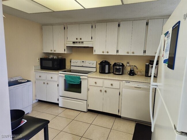 Foto del edificio - 4104 SE 12th Pl