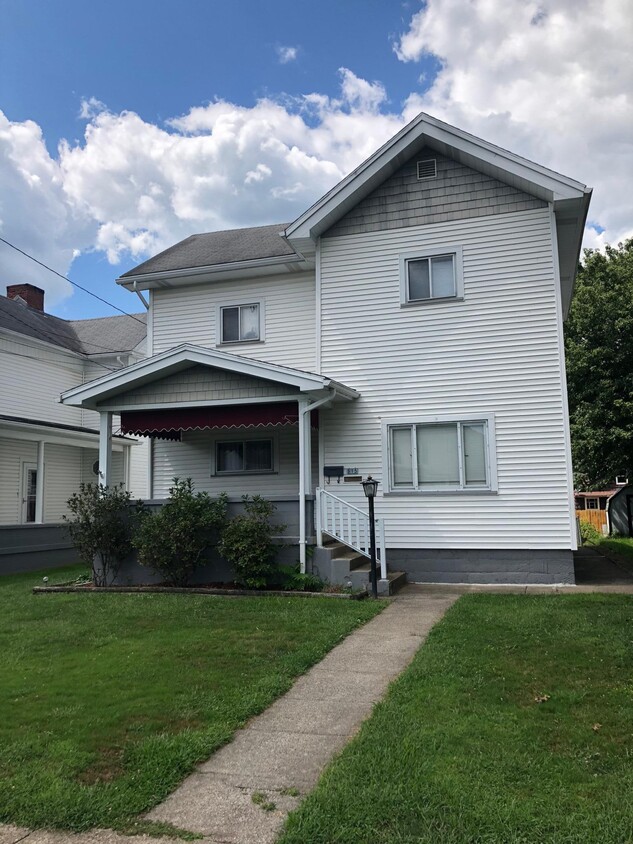 915 Tomlinson Ave, Glen Dale, WV 26038 House Rental in Glen Dale, WV