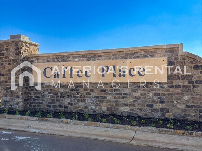 Building Photo - DEPOSIT PENDING! MOVE-IN SPECIAL! Spacious...