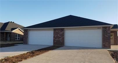 Building Photo - 6035 Jennings Dr