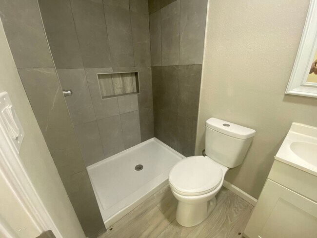 Foto del edificio - 45502 10th St W