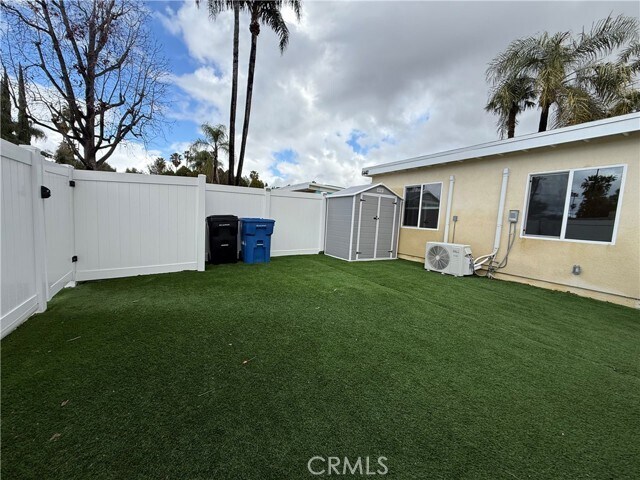 Foto del edificio - 6440 Jumilla Ave