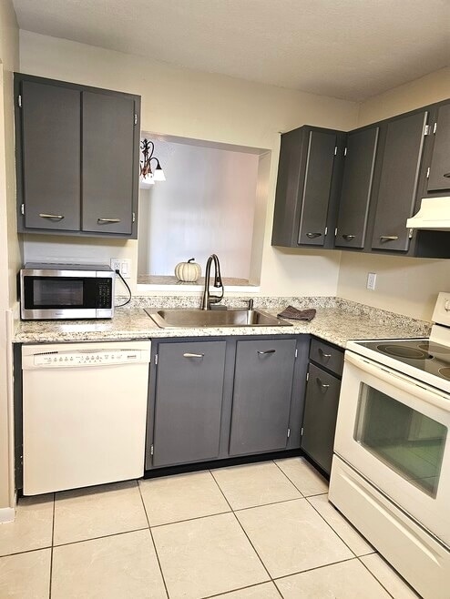 Foto del edificio - 3161 SE Aster Ln