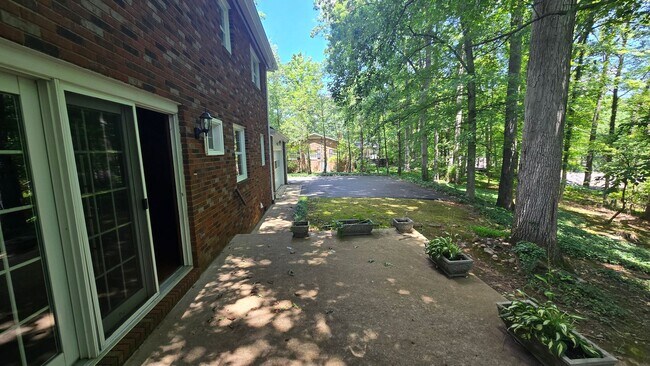 Foto del edificio - 4 Bed/2.5 Bath Brick Home - Kingsport TN