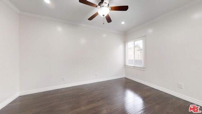Building Photo - 3511 N Griffin Ave