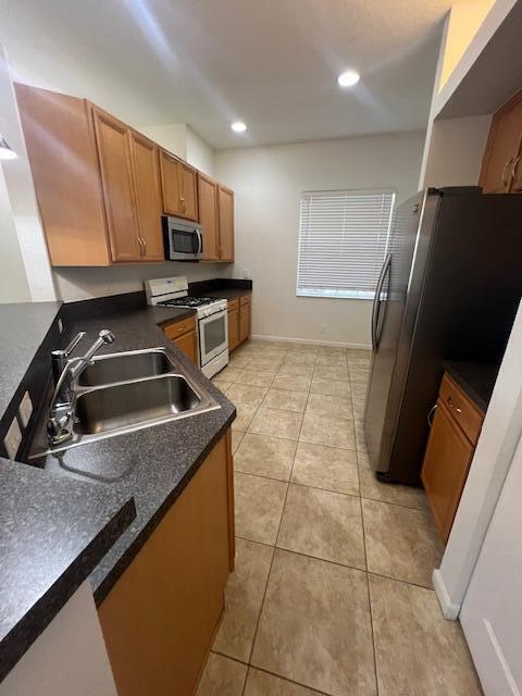 Foto del edificio - 130 Newberry Ln