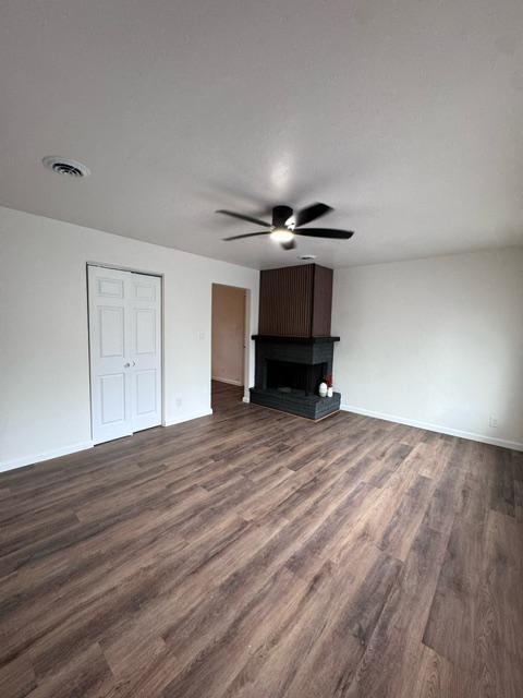 Foto del edificio - 1609 Foster Dr