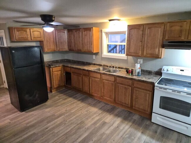 Foto del edificio - 159 Auburn St