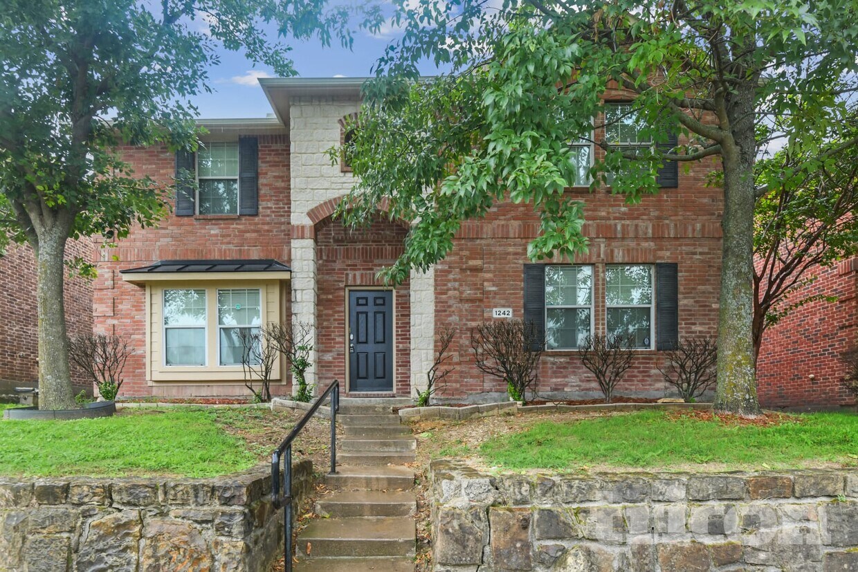 Foto principal - 1242 Yukon Dr