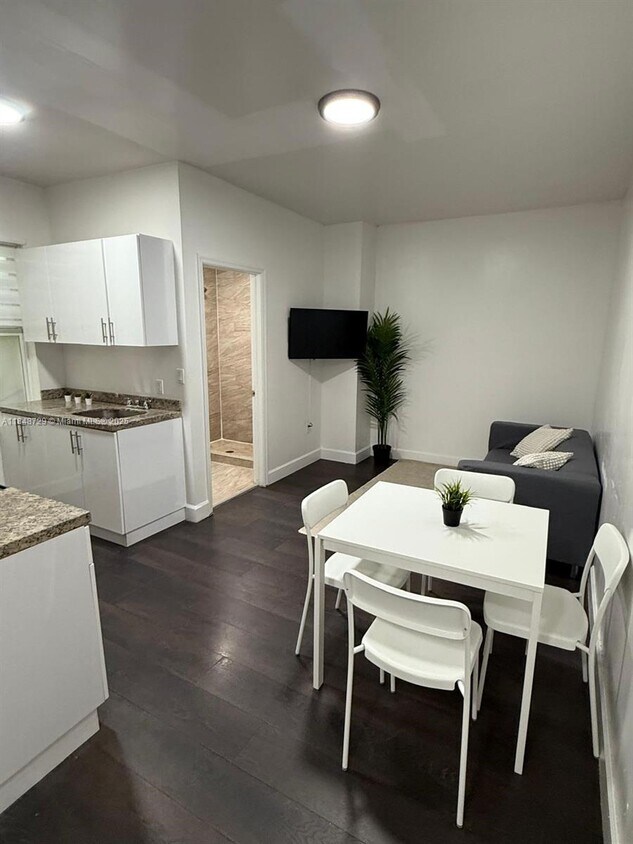 Foto principal - 337 SW 10th Ave