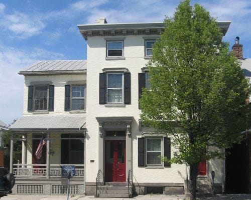 Primary Photo - 156 York St