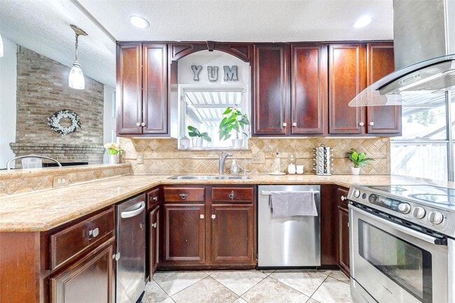 Foto del edificio - 20307 Quincy Ct