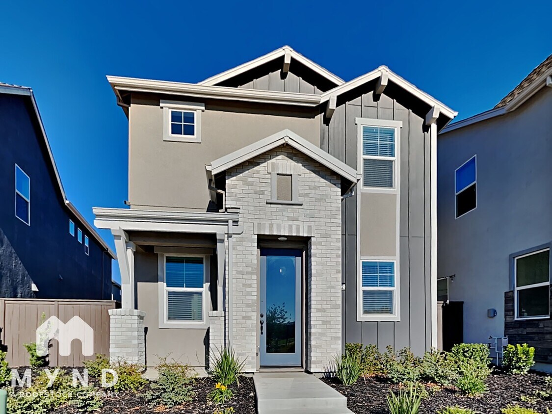 Foto principal - 2832 Mossy Creek St