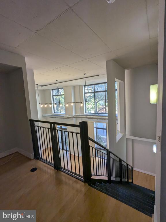 Building Photo - 520 John Carlyle St