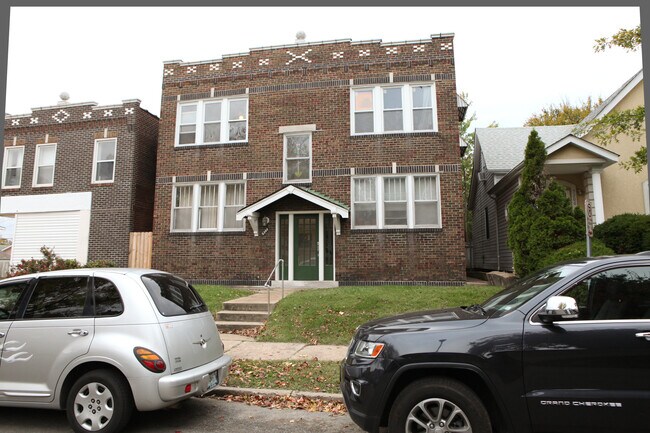 Building Photo - 5204 Quincy St