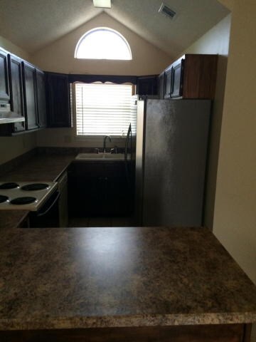 Building Photo - 427 Bristol Cove Rd