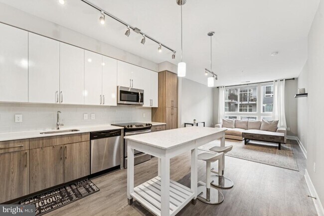 Foto del edificio - 145 Riverhaven Dr