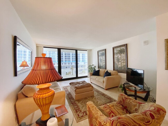 Building Photo - 3000 N Ocean Dr