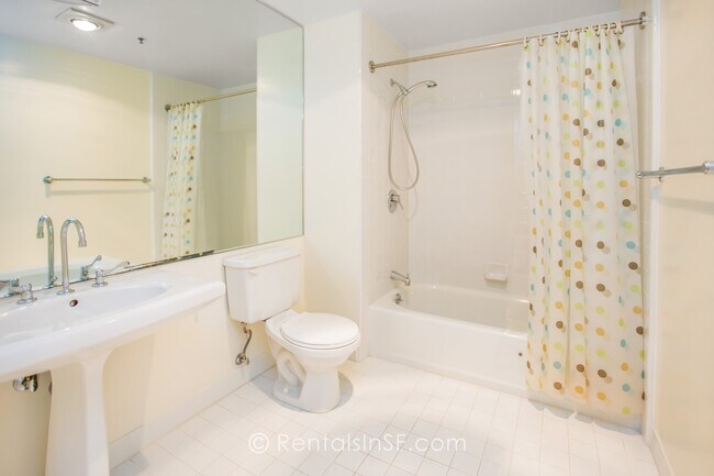 Foto del edificio - 1388 Gough St