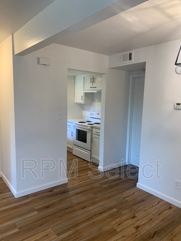 Foto del edificio - 2055 Sierra Rd