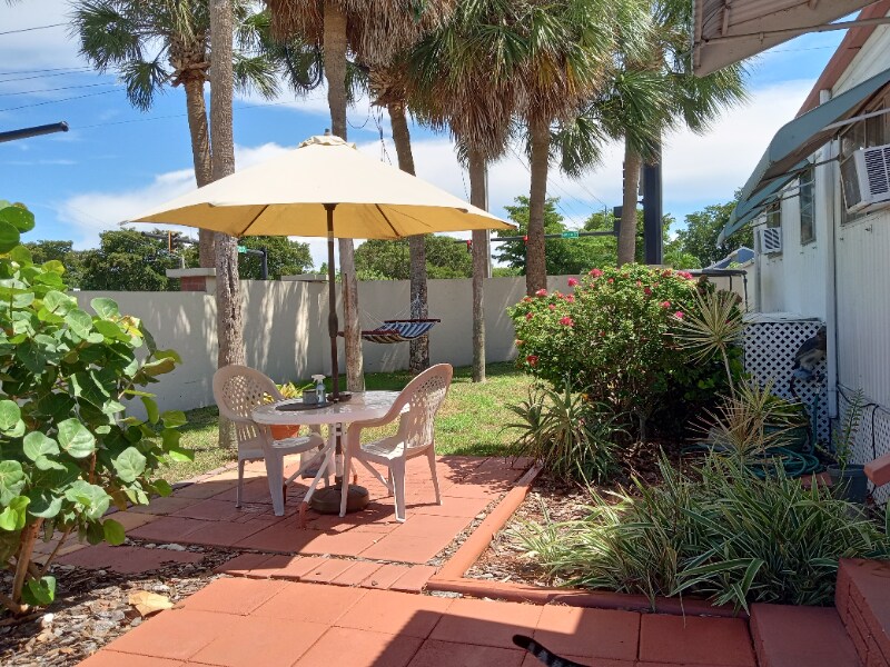 100 NW 48th Ct, Lighthouse Point, FL 33064 House for Rent in