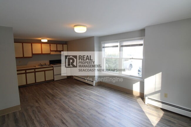 Building Photo - 21 Ellison Dr