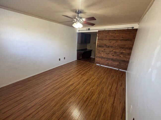 Fotografía del edificio - 3121 Johnston St