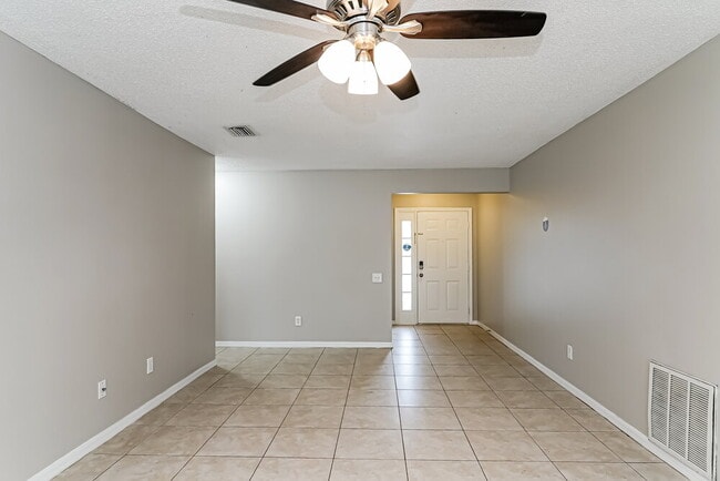Building Photo - 12438 Dawn Vista Dr