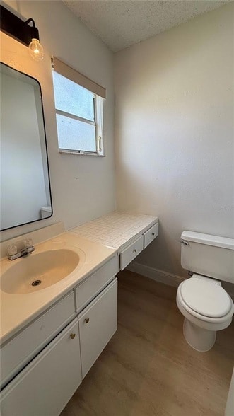 Foto del edificio - 2342 Huntington Green Ct