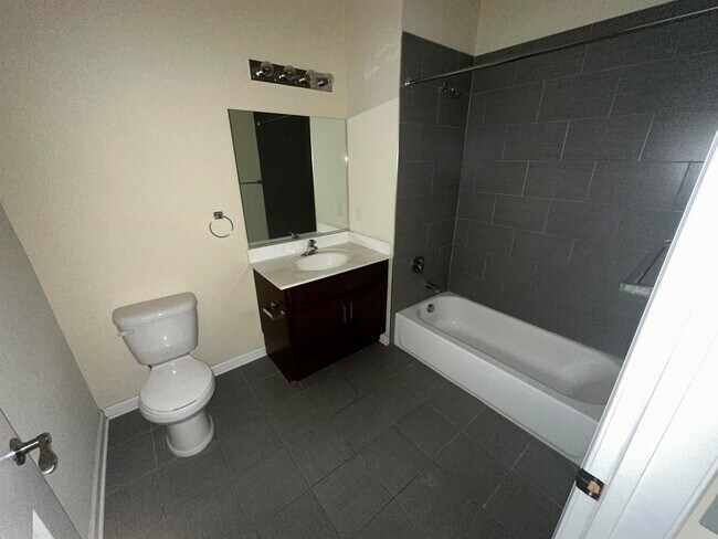 Foto del edificio - 5817 Jefferson St