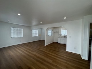Building Photo - 1309 W 96th St