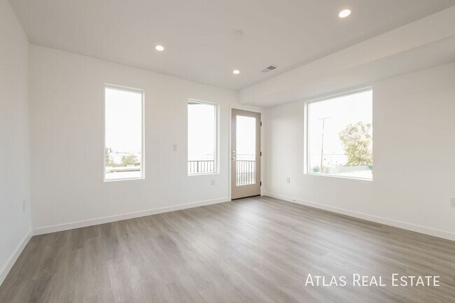 Foto del edificio - 2620 S Delaware St