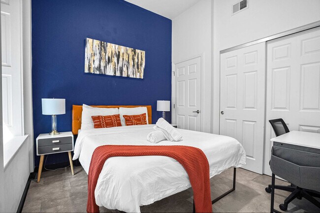 Building Photo - 209 9th St