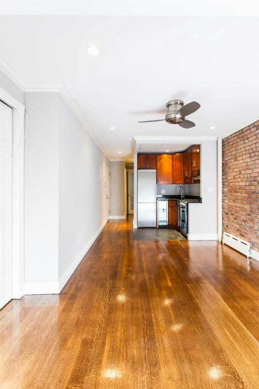 Primary Photo - 1373 1st Ave