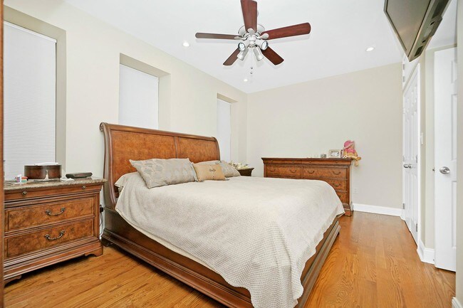 Foto del edificio - 223 W 115th St