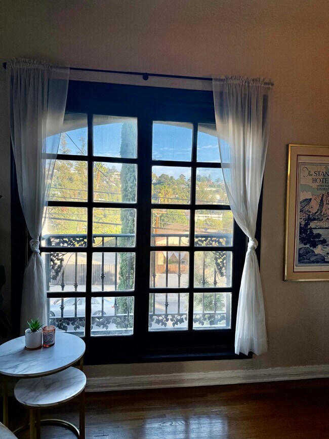 Foto del edificio - 1611 Talmadge St