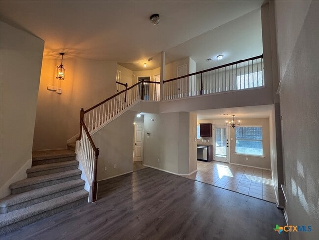 Foto del edificio - 5200 Lions Gate Ln