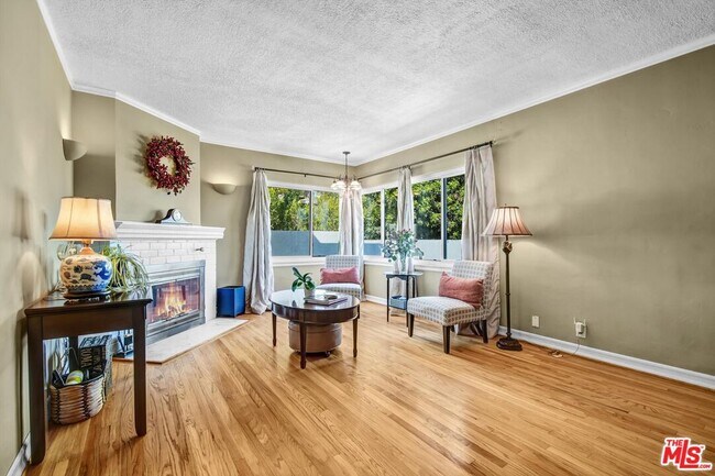 Building Photo - 5183 Maison Ave