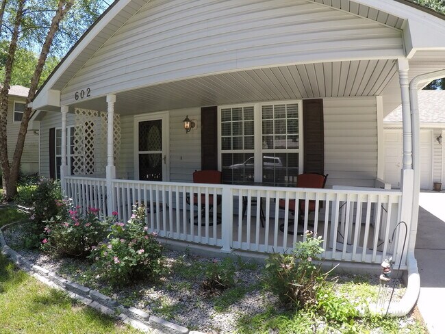 Foto del edificio - Cozy 3 Bedroom Ranch Home in Greenwood