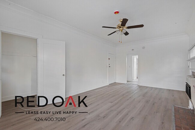 Foto del edificio - ~$445 OFF Each Month~ Fabulous, Sun-Drench...