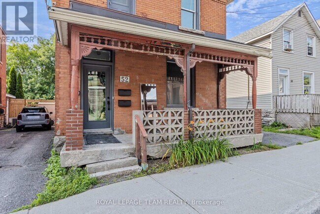 Building Photo - 52 Lees Ave