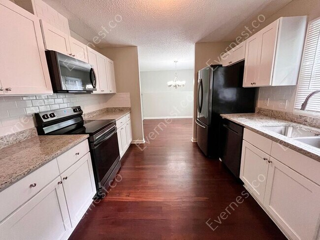 Foto del edificio - 400 Wilcrest Dr