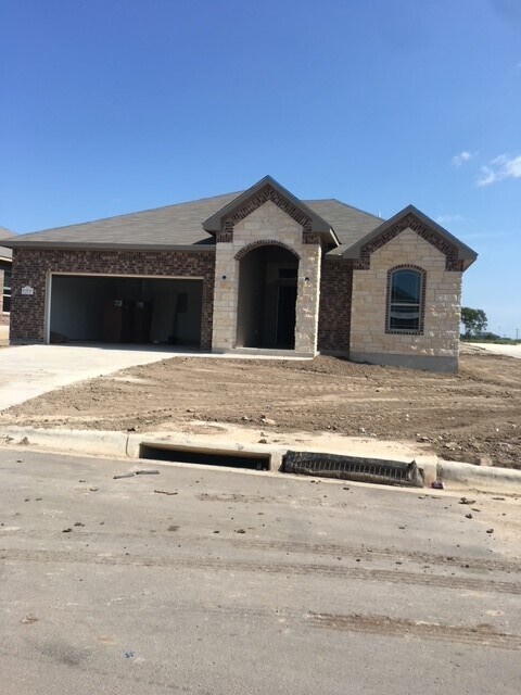 Primary Photo - 10226 Eaglefire Dr