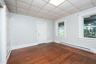 Building Photo - 236 Saratoga St