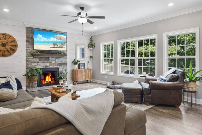 Foto del edificio - 3141 Timberdale Dr