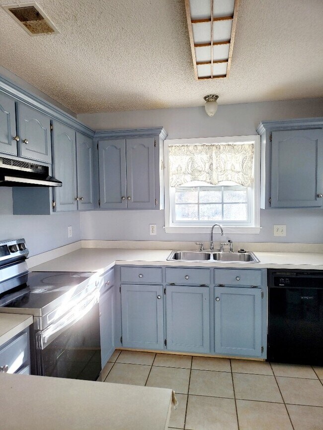 Foto del edificio - 114 Wild Fern Ct
