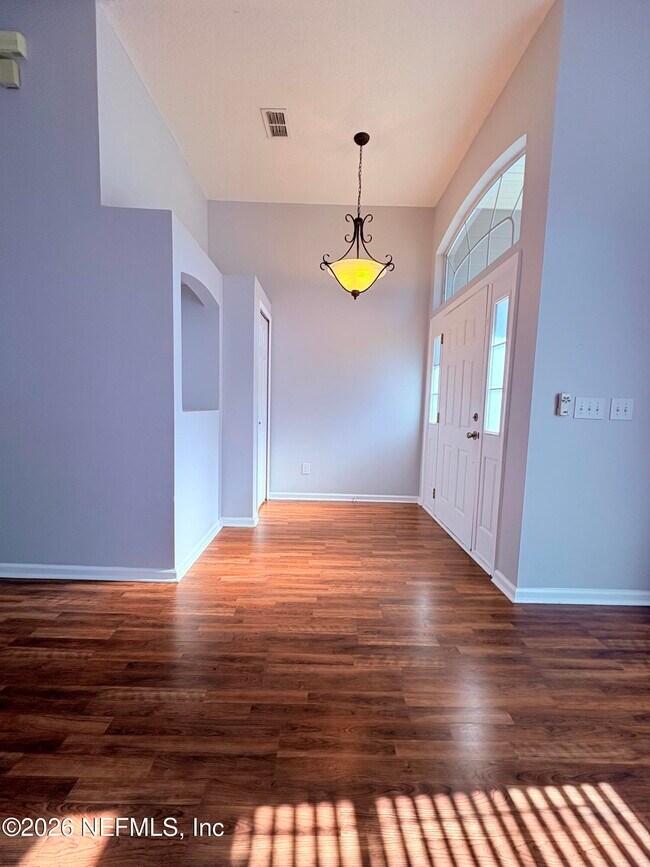 Foto del edificio - 12107 Livery Dr