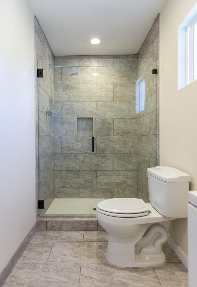Bathroom1 - 3809 Rose Ave