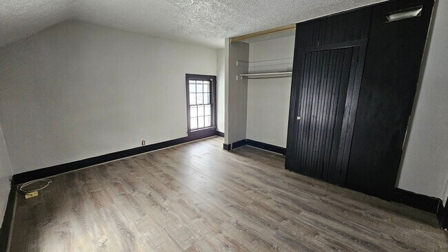 Foto del edificio - 118-118.5-1185 Wood St